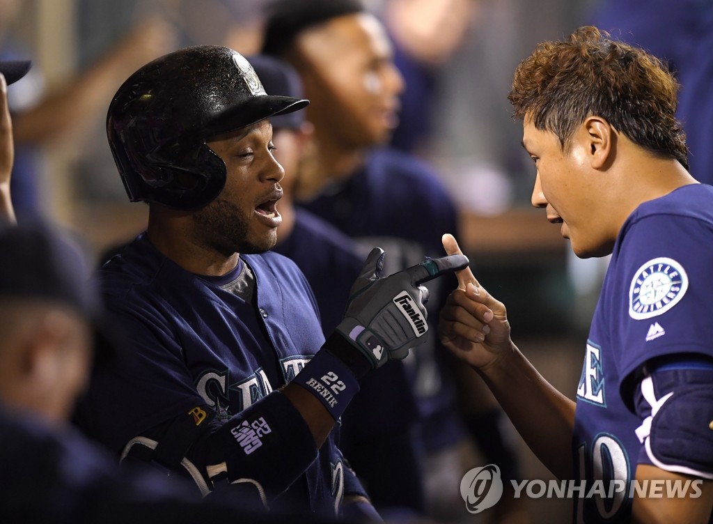 카노 홈런 축하해