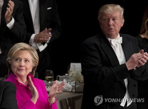美뉴욕 자선모금 행사에 참석한 클린턴(좌)과 트럼프
