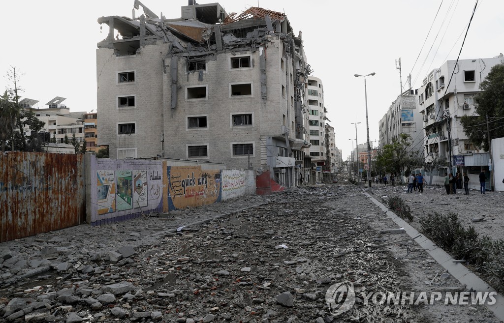 폭격 피해를 입은 가자지구 의료 시설[AP=연합뉴스 자료 사진]