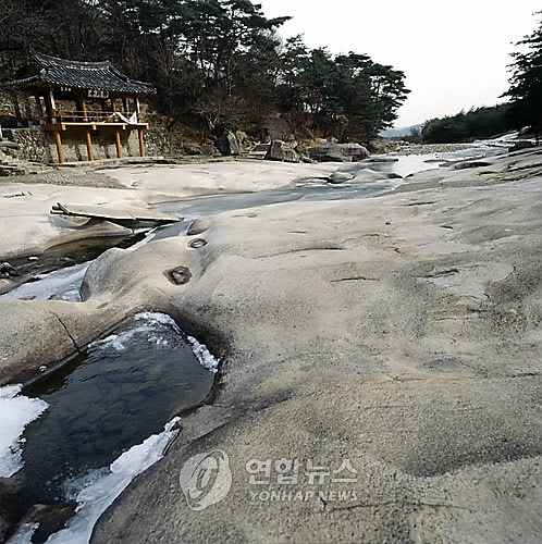 울산 작괘천 전경. <<연합뉴스 자료사진>>