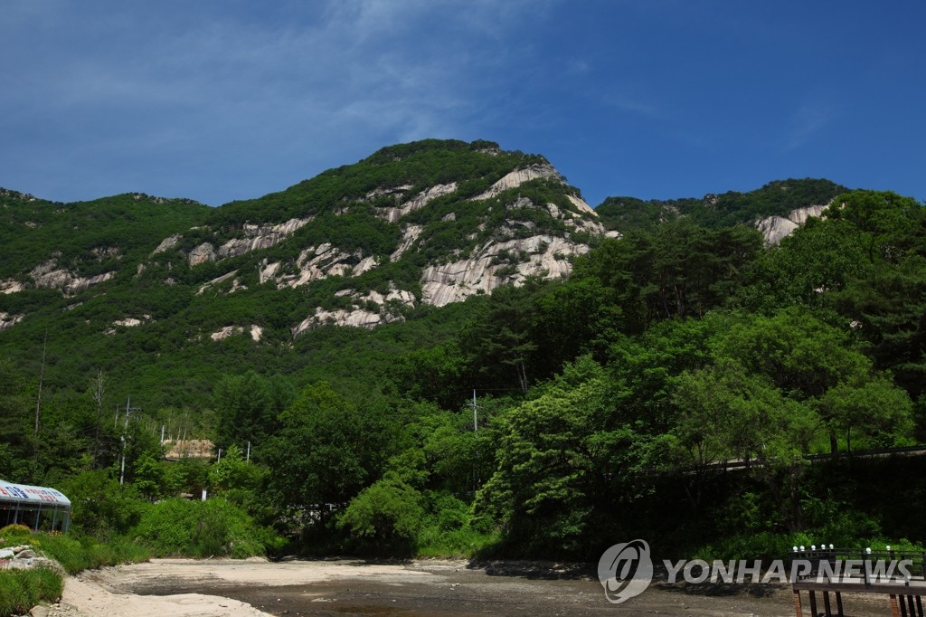 ad 포천 명성산 전경