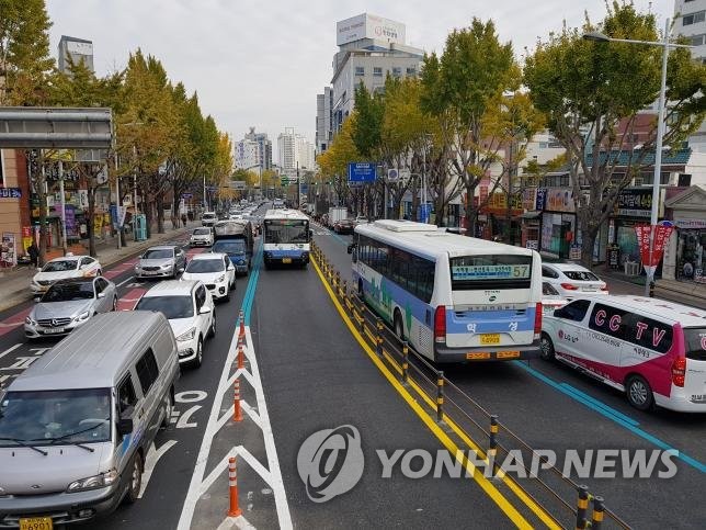 부산 동래교차로 구간 중앙버스전용차로