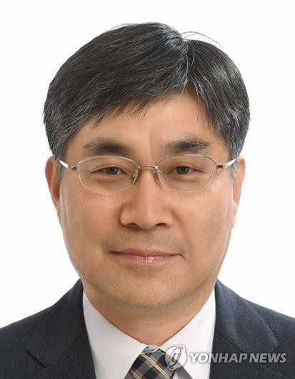 정용달 신임 부산지법원장