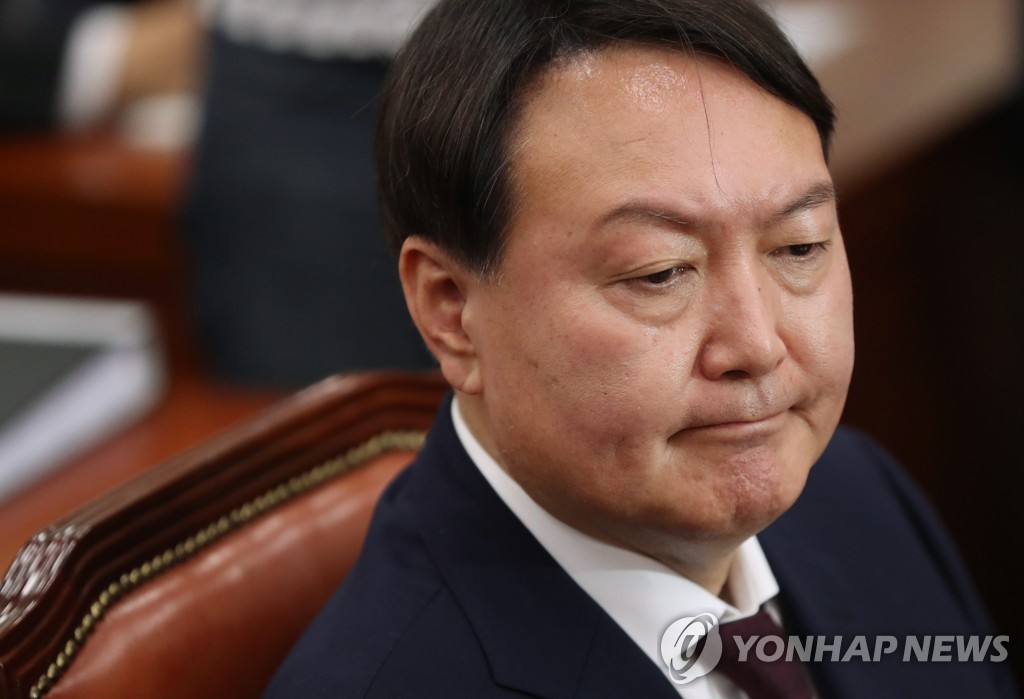 윤석열, 정계진출 가능성에 "지금 말씀드리기 어렵다"