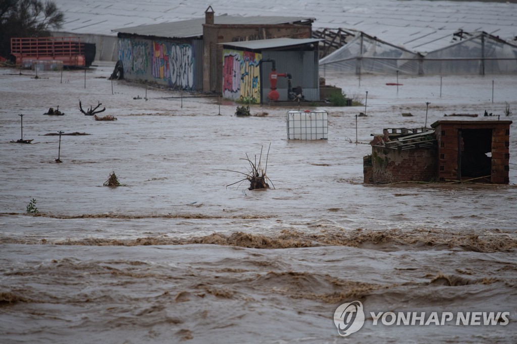 SPAIN-WEATHER-CLIMATE-STORM-GLORIA