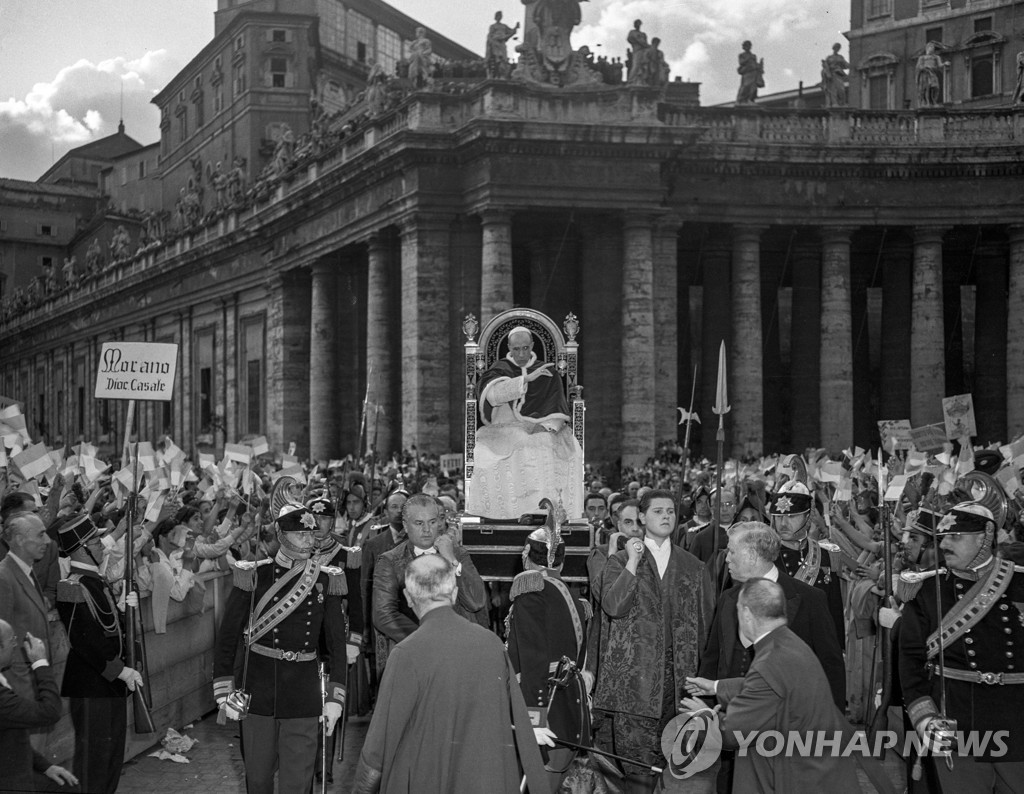 VATICAN-PIUS-XII-RELIGION-CATHOLICS-JEWISH-GERMAN-WWII-ARCHIVES