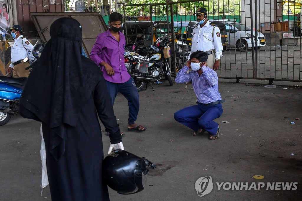 INDIA-HEALTH-VIRUS