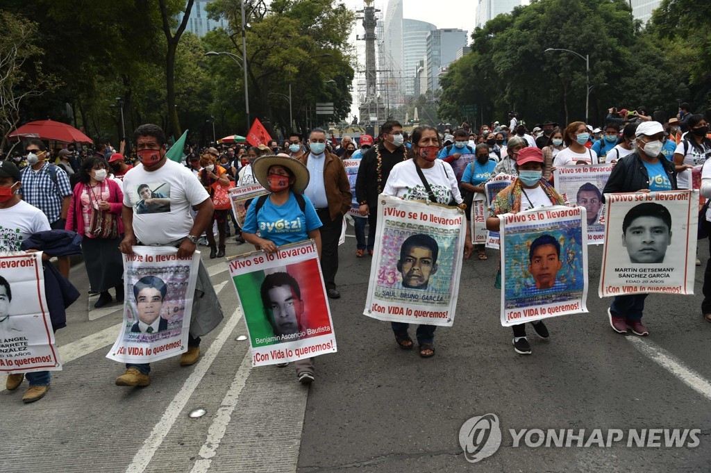 MEXICO-STUDENTS-MISSING-ANNIVERSARY