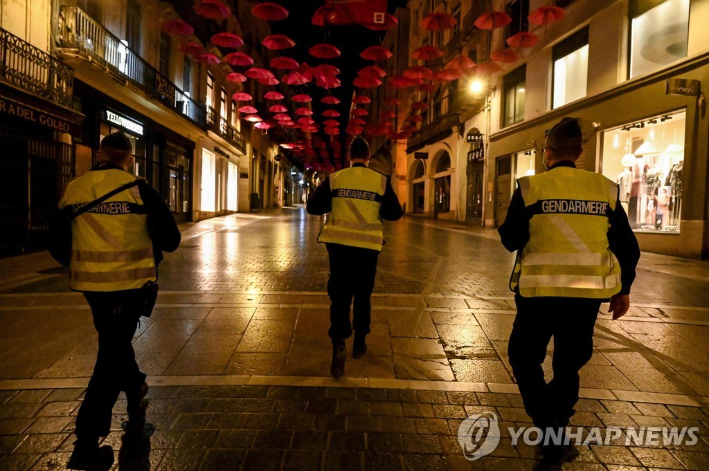 FRANCE-HEALTH-VIRUS-CURFEW