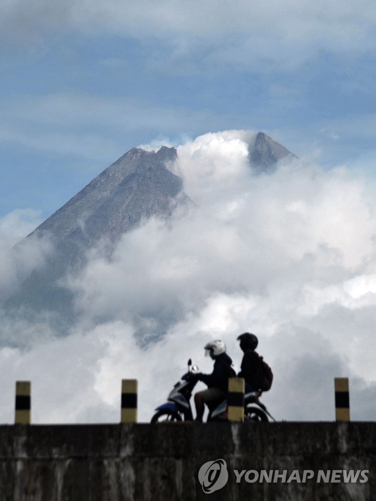 INDONESIA-VOLCANO