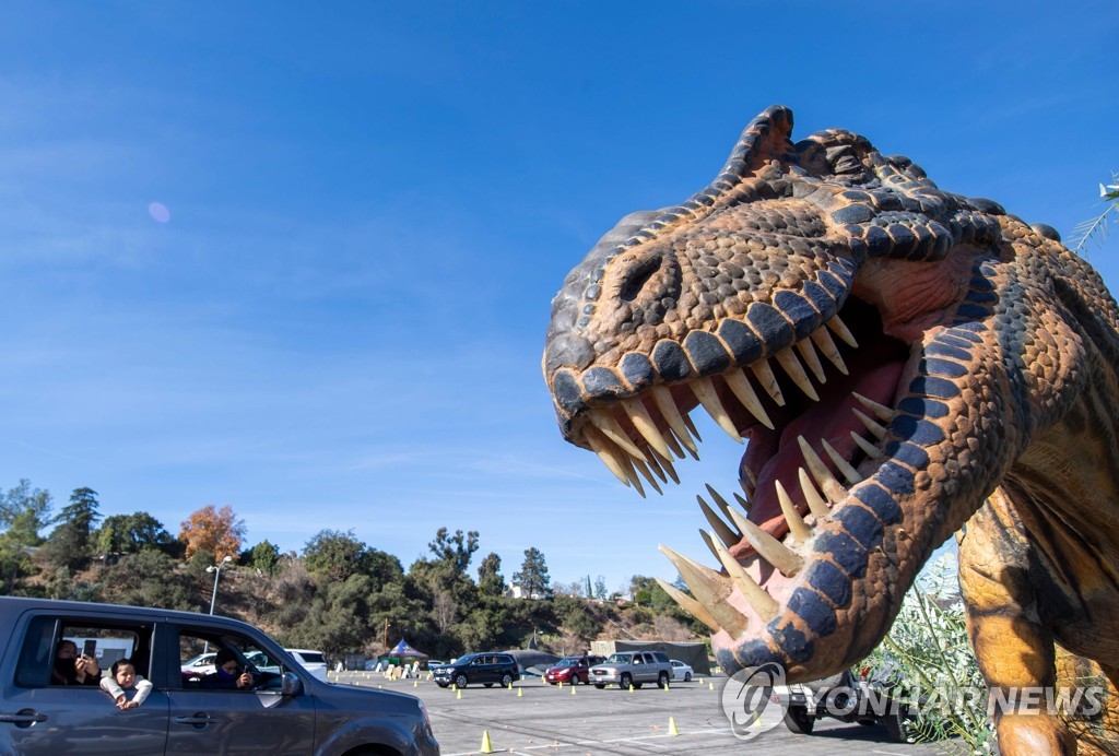 US-ENTERTAINMENT-DINOSAURS