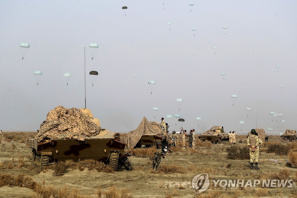 IRAN-MILITARY-DRILL