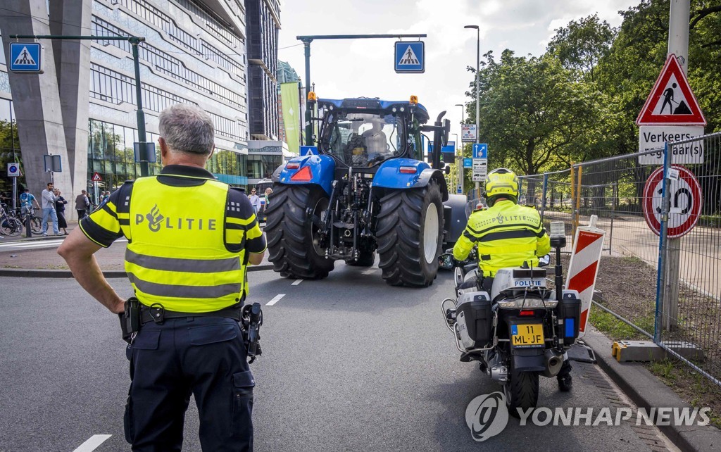 NETHERLANDS-POLITICS-AGRICULTURE-DEMO