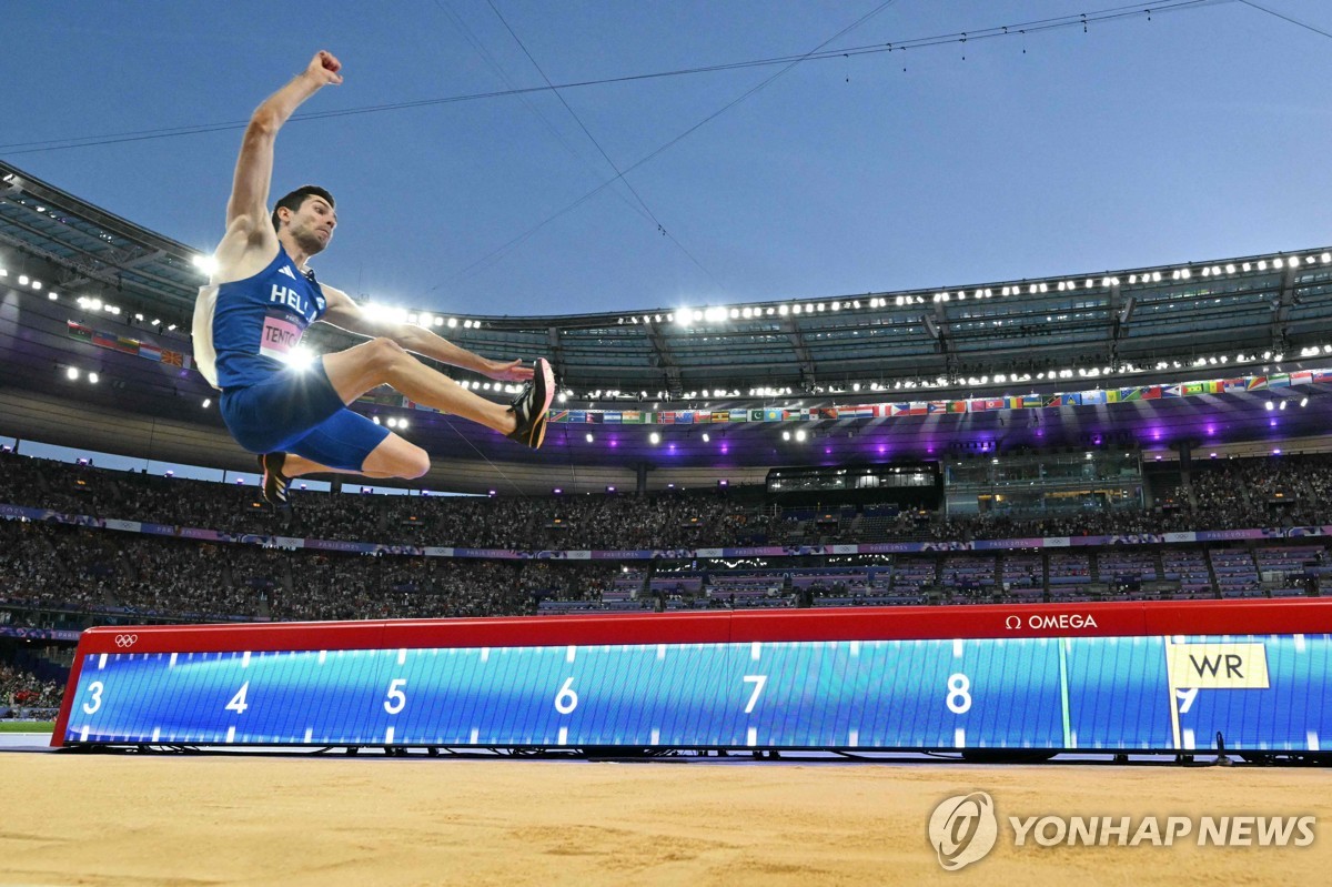 텐토글루, 남자 멀리뛰기 2연패