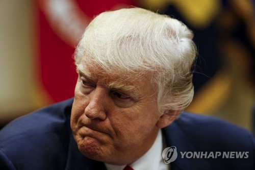 보험회사 CEO들과 회동한 트럼프 대통령