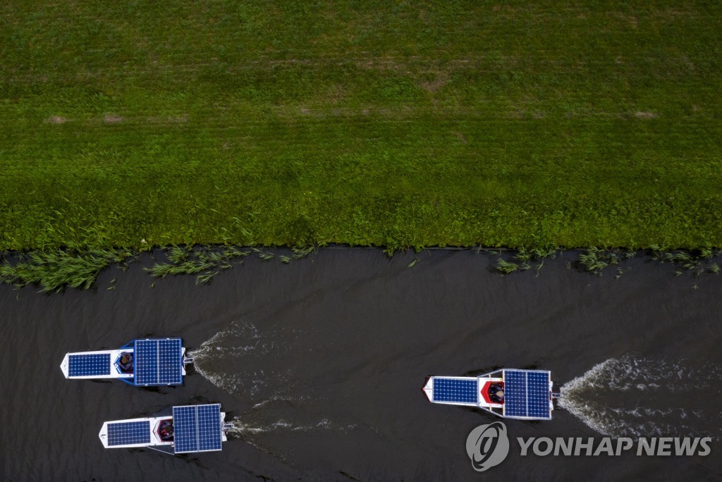 NETHERLANDS YOUNG SOLAR CHALLENGE