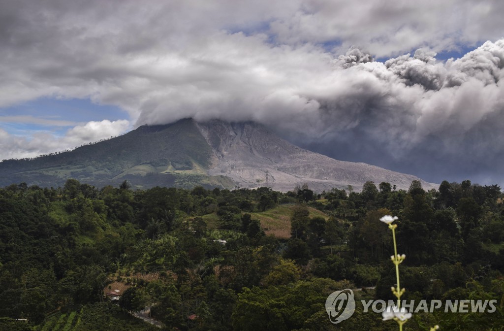 INDONESIA SINABUNG MOUNT ERUPTION