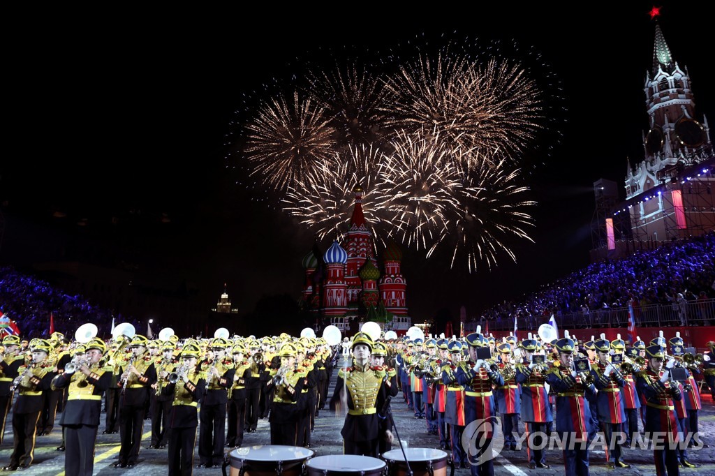 RUSSIA-FESTIVAL/MILITARY BANDS