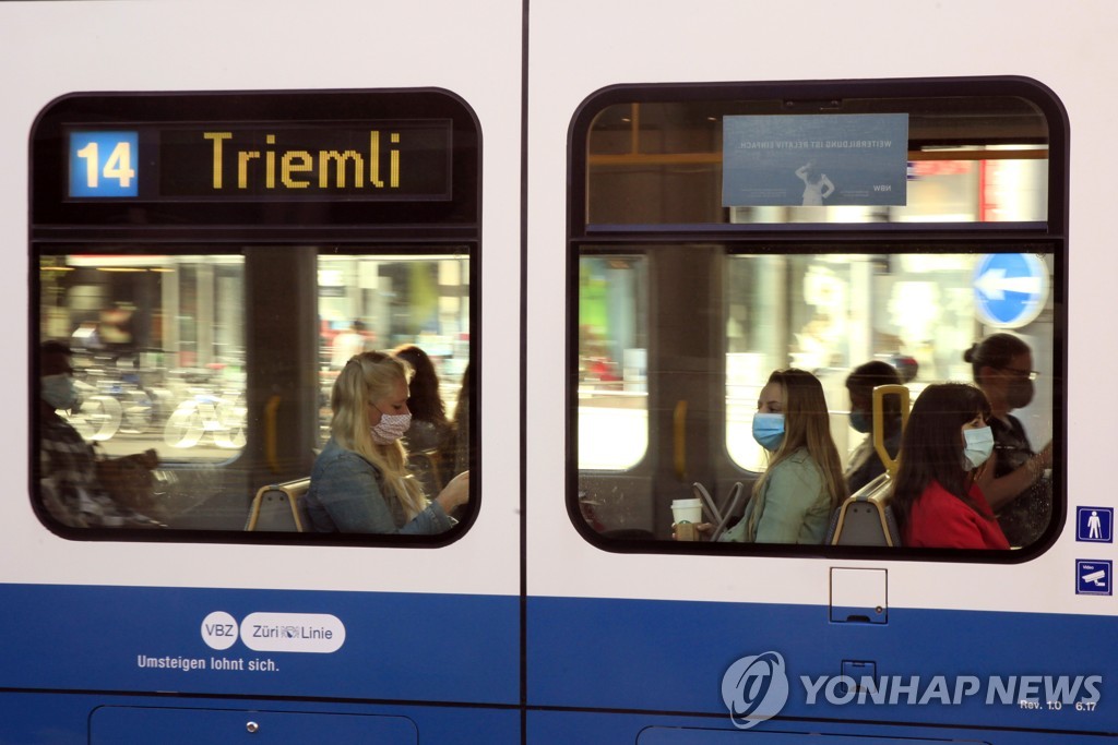 HEALTH-CORONAVIRUS/SWISS-TRANSPORT