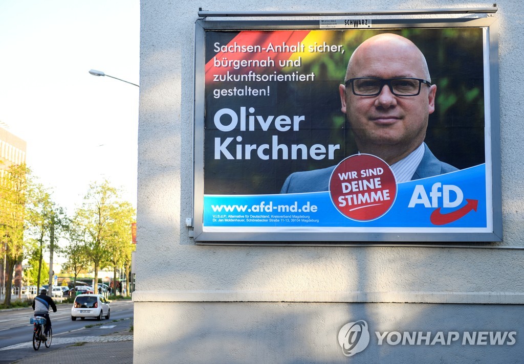 극우 성향의 독일 AfD 작센안할트주의회 선거 포스터[로이터=연합뉴스]