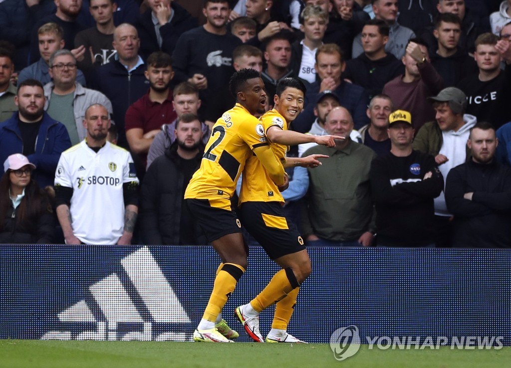 SOCCER-ENGLAND-LEE-WLV/REPORT