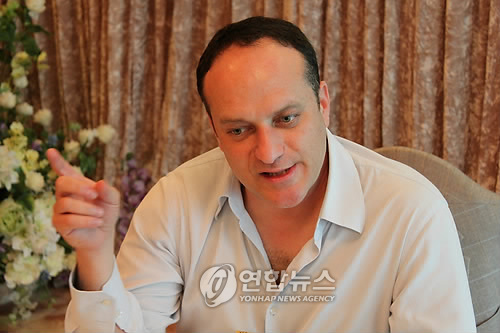 기능성게임 권위자 '아시 부락'