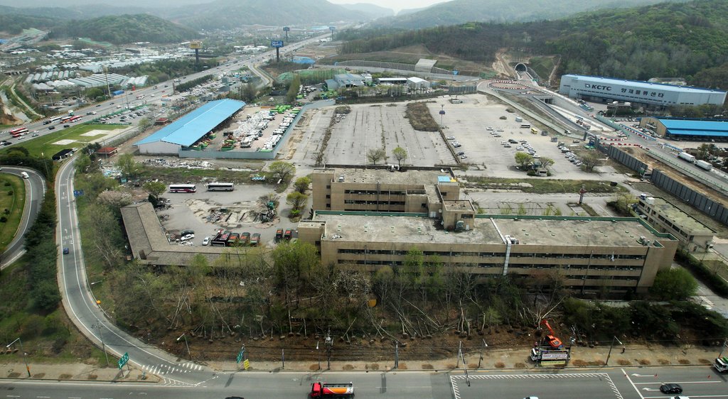 복합유통센터 '파이시티'가 들어서기로 돼 있던 서울 서초구 양재동 화물터미널 용지 전경. (연합뉴스 자료사진)
