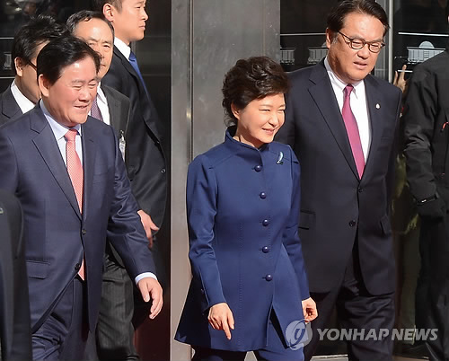 국회 나서는 박근혜 대통령