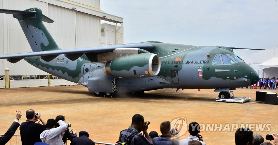 브라질 자체개발 대형 군용수송기 KC-390(연합뉴스DB)
