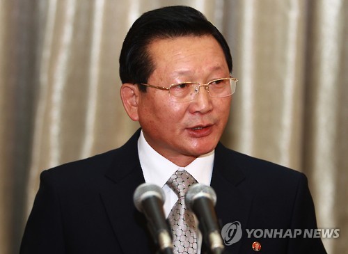연설하는 강지영 조선종교인협의회장