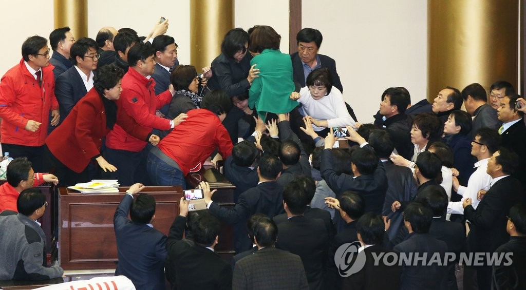 경기도·도교육청 사상 첫 준예산 사태