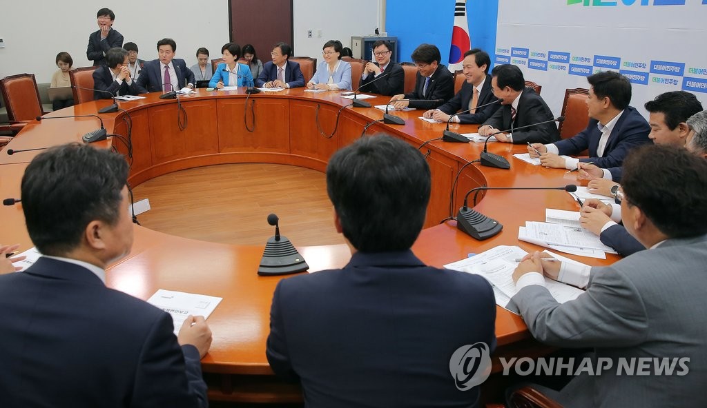 더민주 신임 원내대표단 원내대책회의