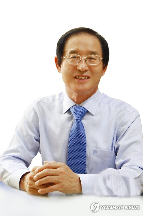 경상대 제10대 총장 이상경 교수