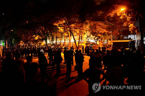 IS, 방글라 식당테러…"24명 살해" 주장·외국인 등 30여명 인질(종합3보) - 3