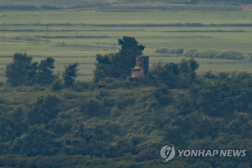 임진강변 북한 초소