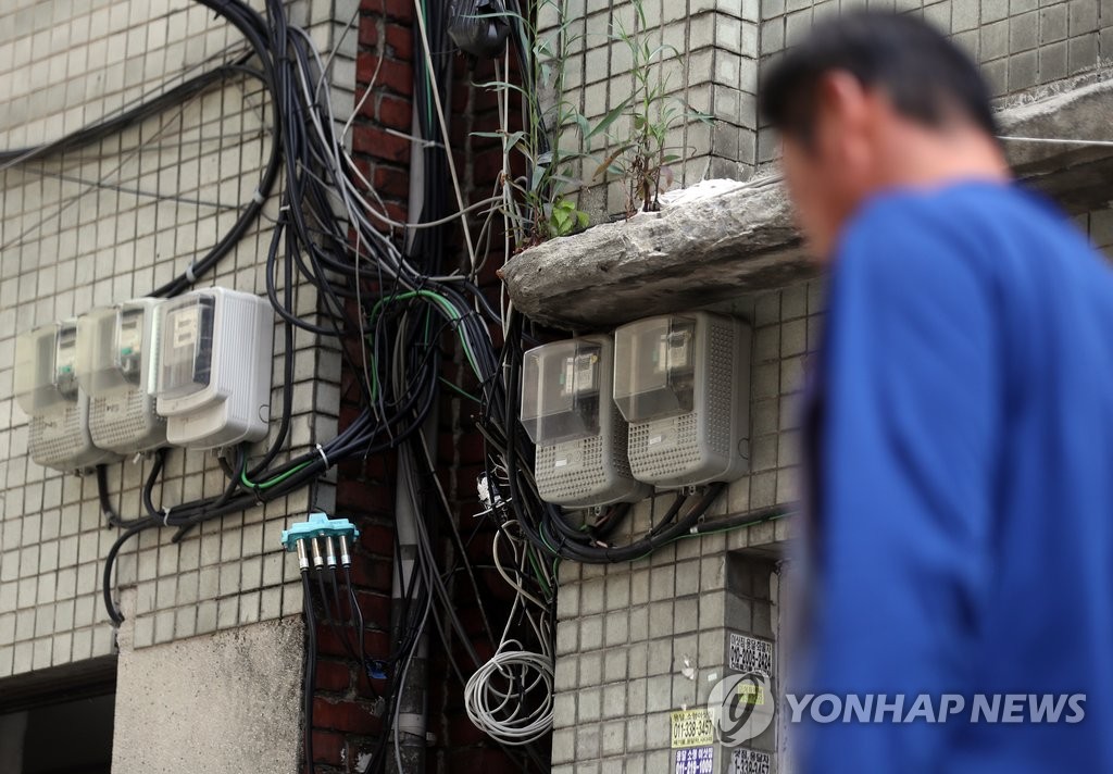 당정청, 전기요금 누진제 개편 가닥…야당, 先조치·後입법 요구 - 1