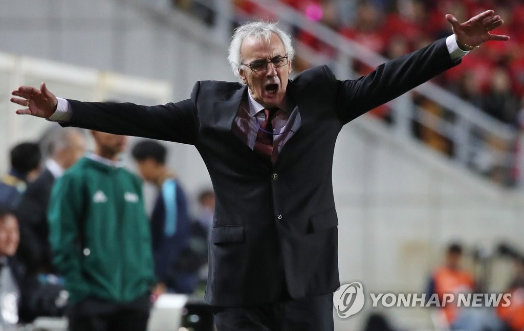 짜증내는 호르헤 포사티