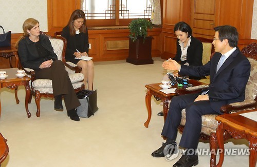 황 총리, 파워 주유엔 미대사와 북핵 논의