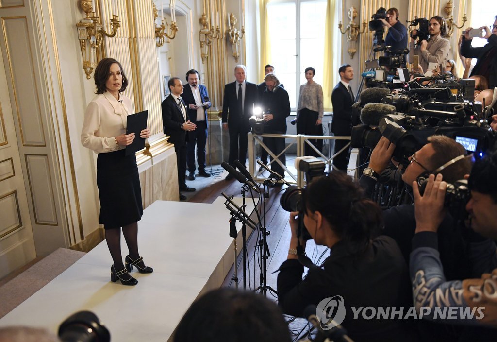 美포크록 가수 밥 딜런, '깜짝' 노벨문학상