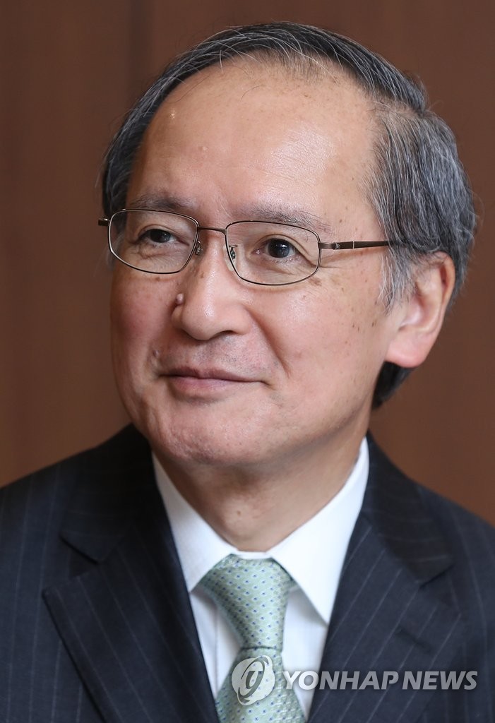 日本新任驻韩大使接受韩联社采访