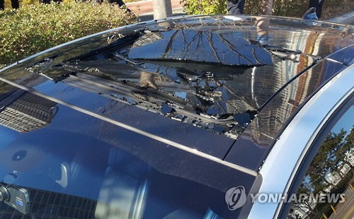 58층서 떨어진 콘크리트 차량 날벼락