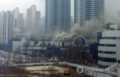 화성 동탄 메타폴리스 단지내 상가서 불