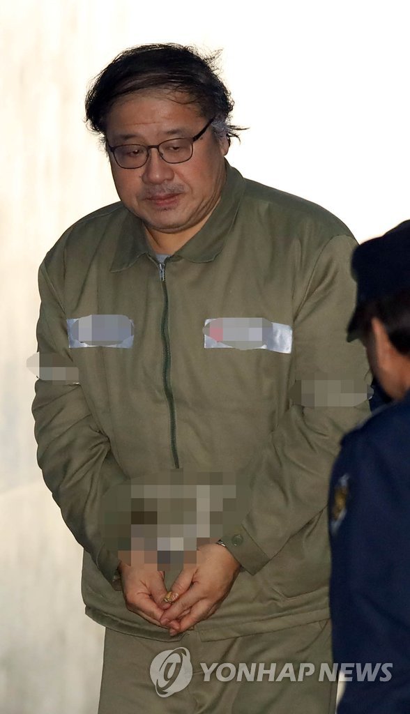 안종범, 오늘도 법정에