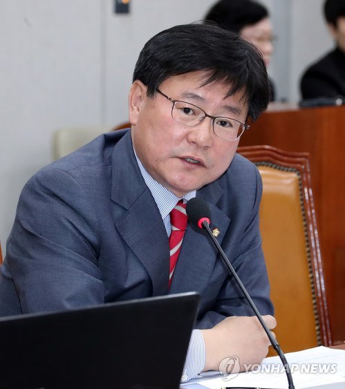 이헌승 자유한국당 부산시당위원장