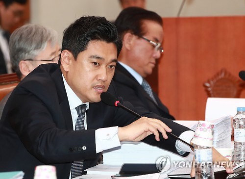 의사진행 발언하는 오신환 의원