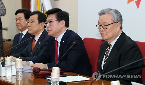 국민의당 박지원 대표 비난하는 정우택 원내대표