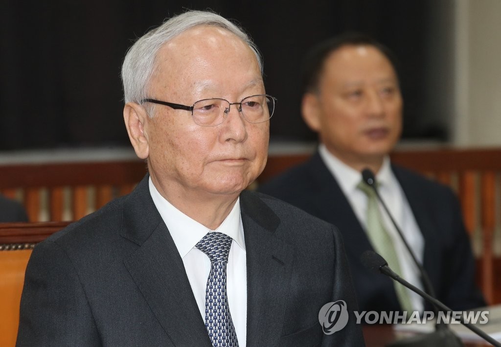 이병호 국정원장, '정보위 참석'