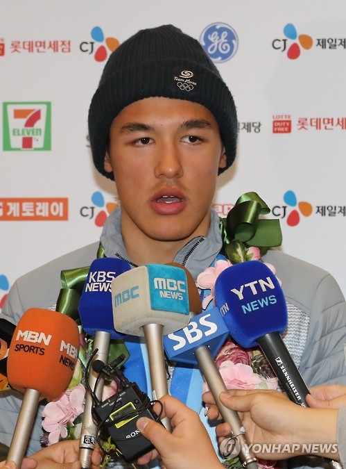 금메달 소감 말하는 김마그너스