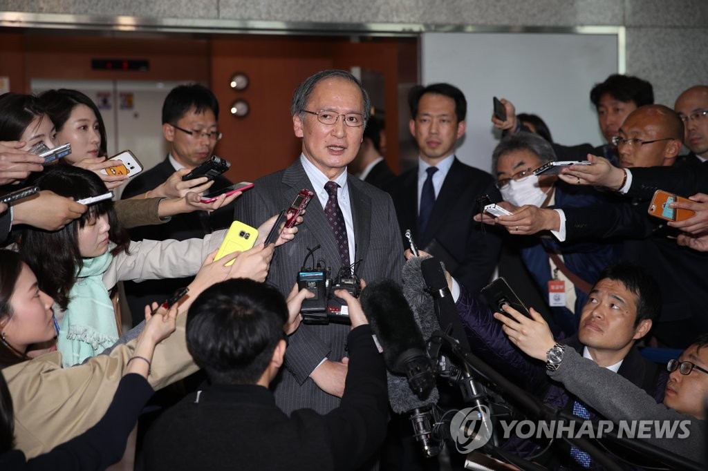 일본대사 "한일 북핵 협력필요…관계진전 논의"