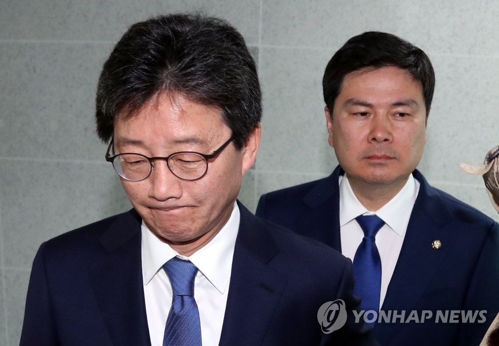 유승민, '굳은 표정'